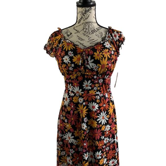No Boundaries Junior's Large 11/13 Mini Dress Floral Print Padded NEW - Picture 2 of 10